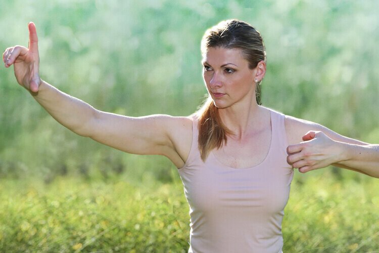 Qi Gong Training im Freien in Hamburg